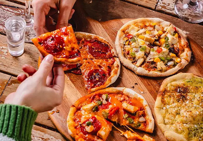 Offers | Food & Drinks Deals | Free Pizza with every drink 'til 9pm